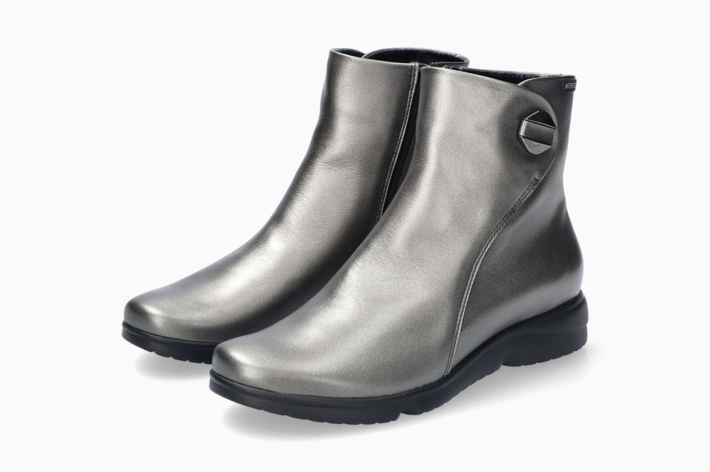 Mephisto Raine - Grey